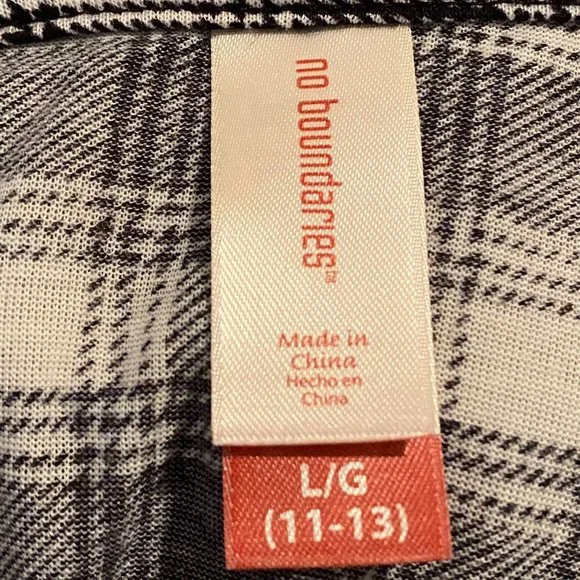 No Boundaries Light Weight Flannel Hoodie - Picture 5 of 6